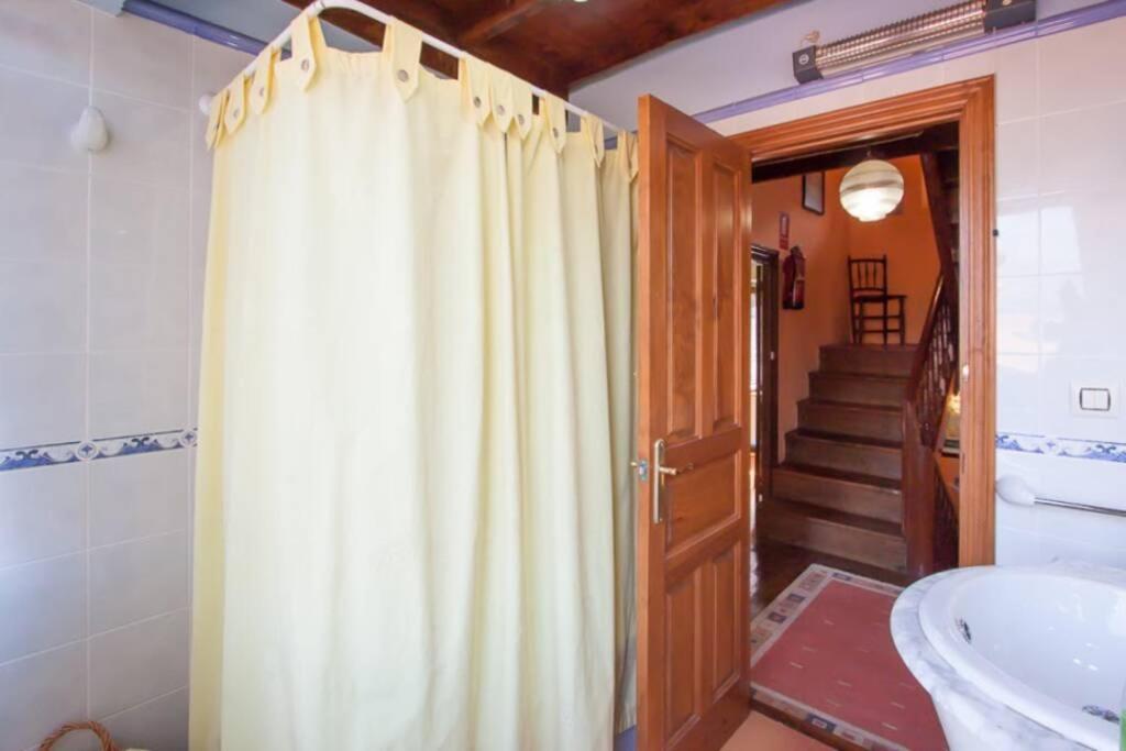Casa del Cuetu. Traditional village house in Asturias Mere Exterior foto