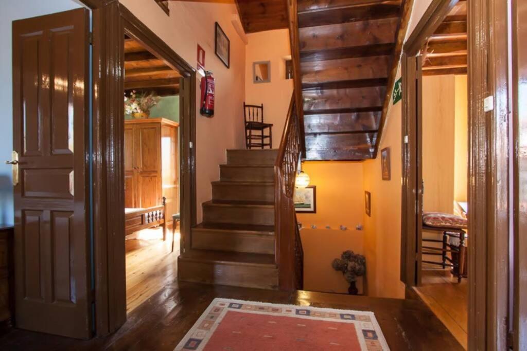 Casa del Cuetu. Traditional village house in Asturias Mere Exterior foto